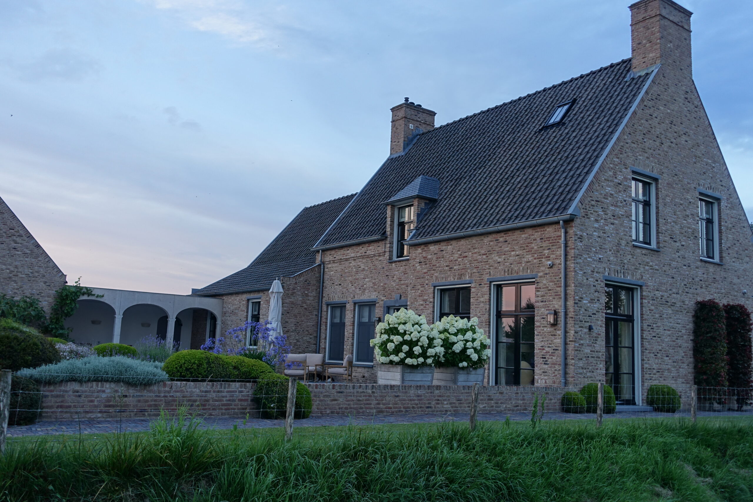 exclusieve villa belgische stijl natuursteen
