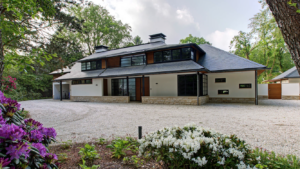 frank lloyd wright exclusieve villa Blaricum stucwerk elements leien reynaers