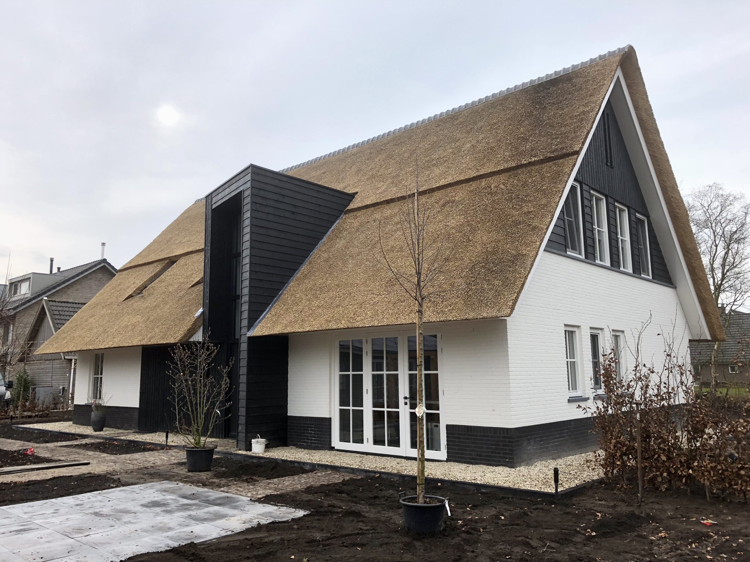 exclusieve woonboerderij Amersfoort rieten dak rietdumowood